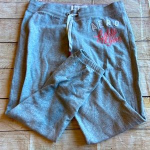 Grey juniors Aeropostale joggers.